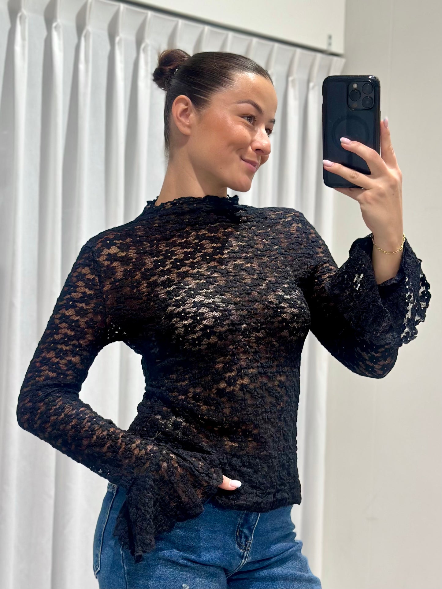 Davina top black