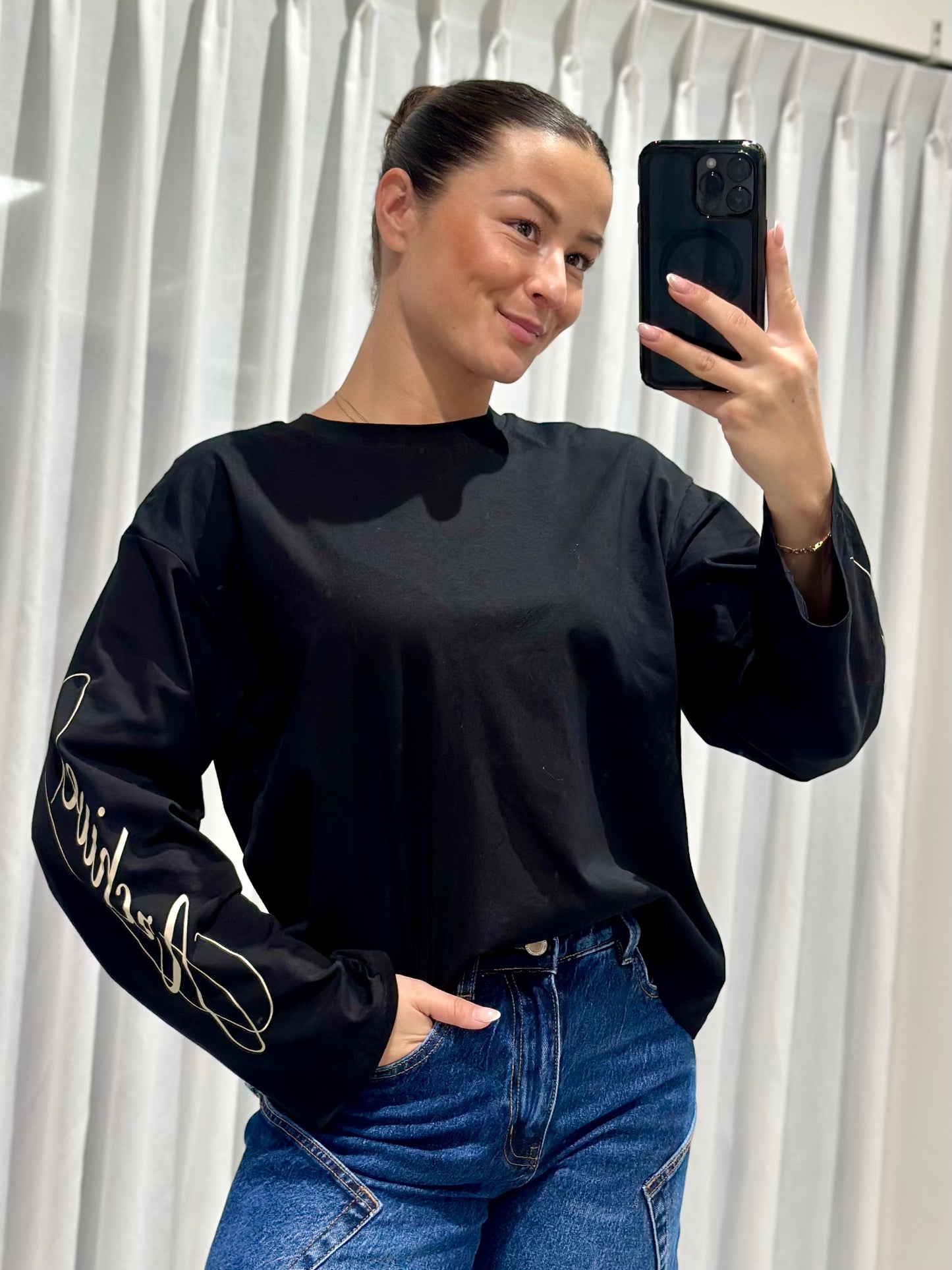 Kyra tee black