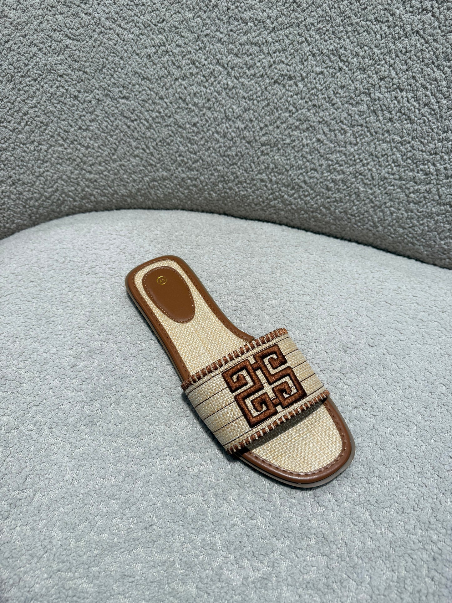Jorik slippers camel