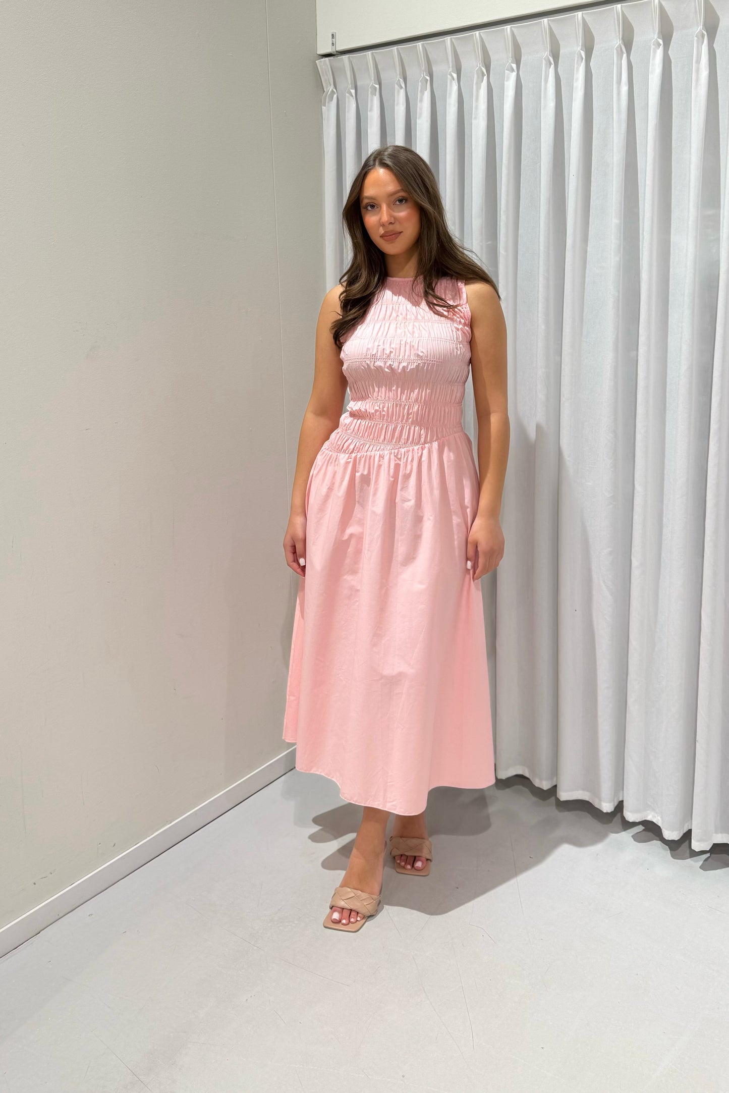 Noey dress pink