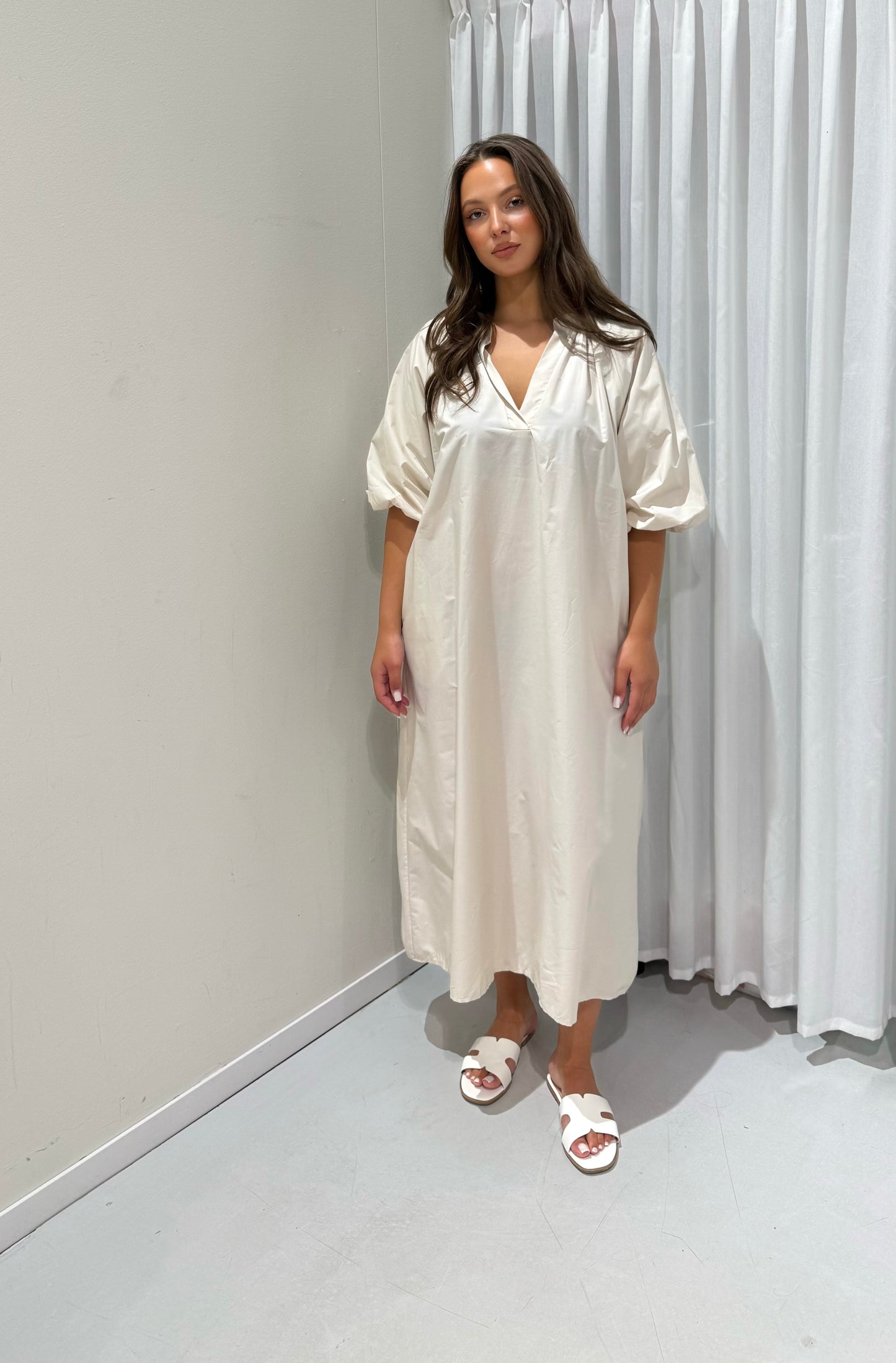 Lumi dress beige