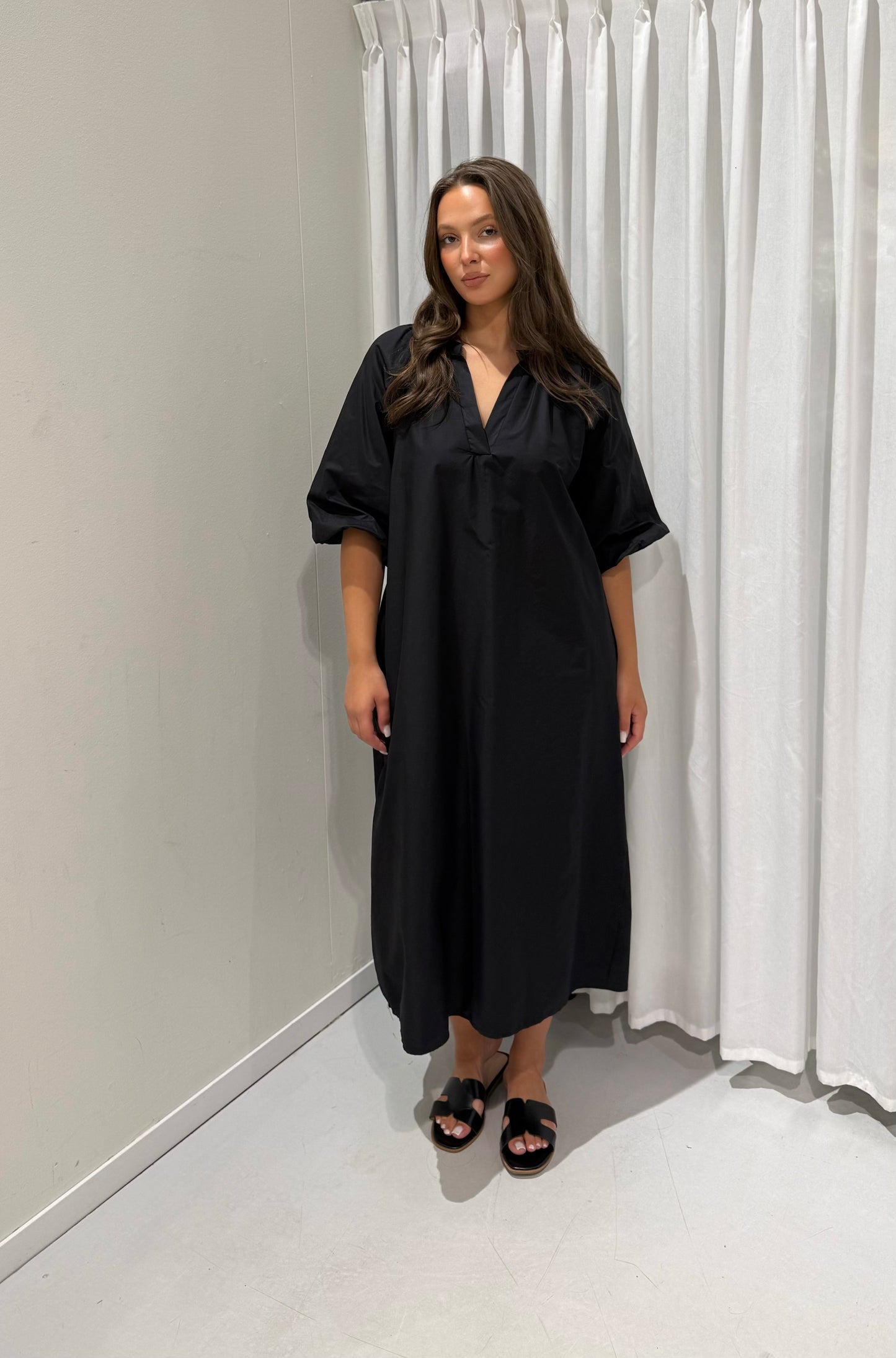 Lumi dress black