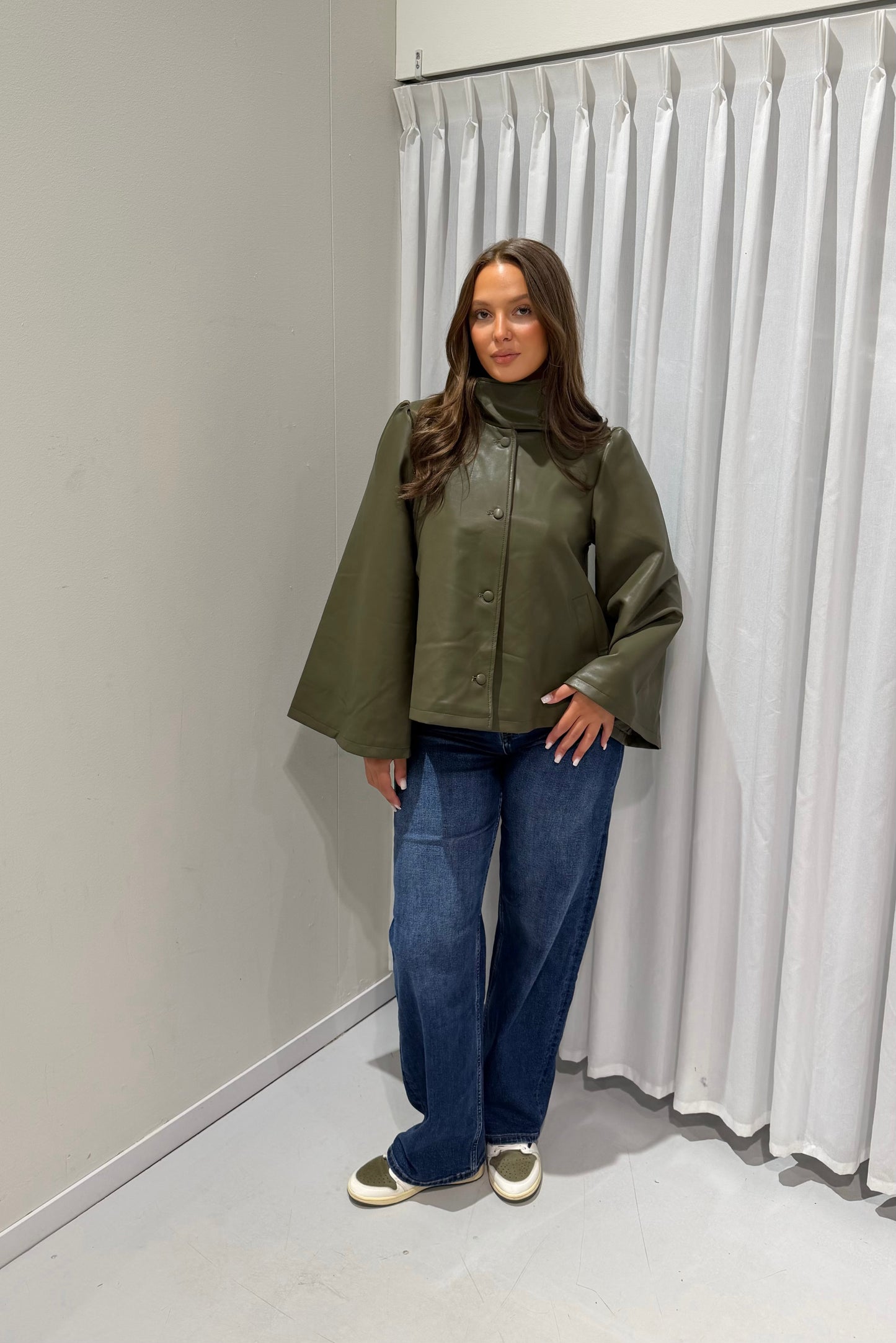 Isa jacket kaki