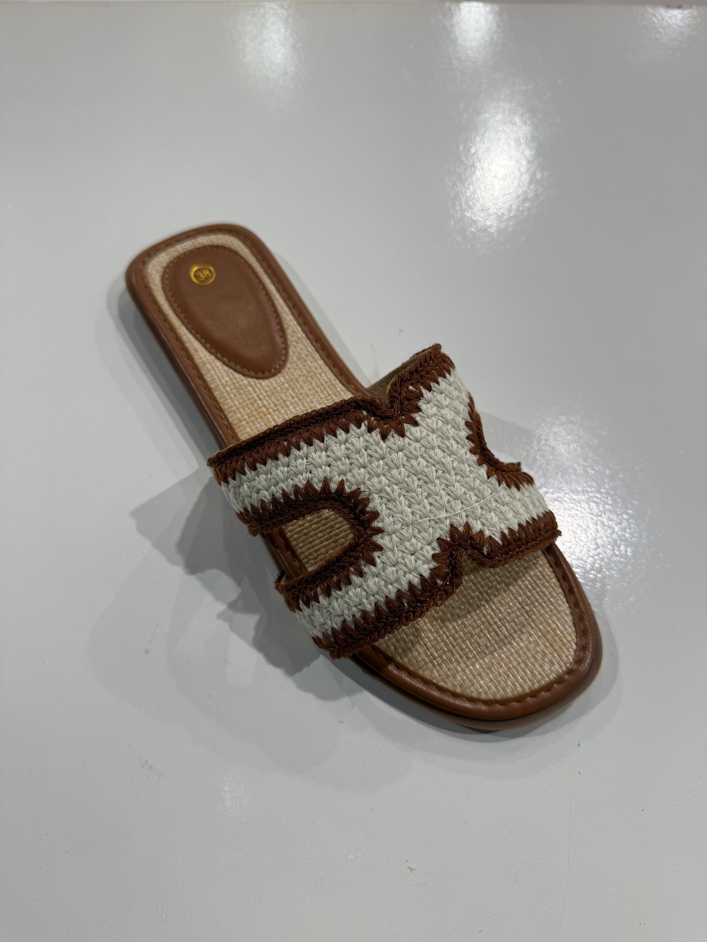 Bella slippers camel
