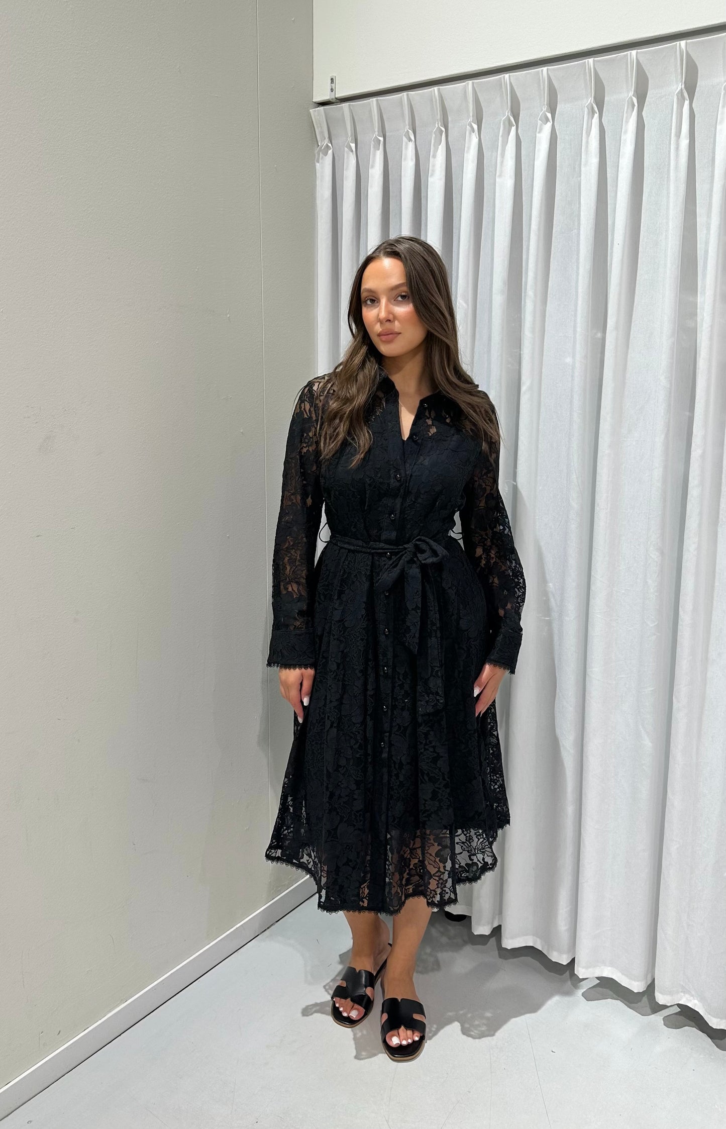 Elin dress black