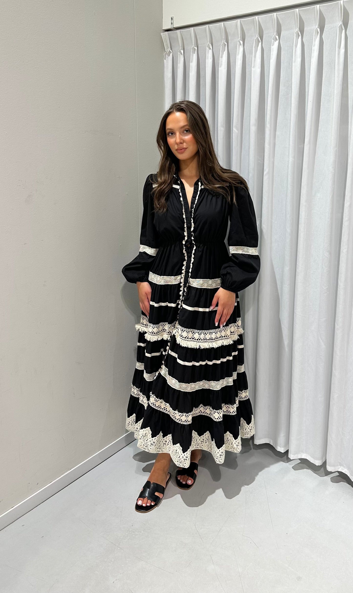Channah dress black