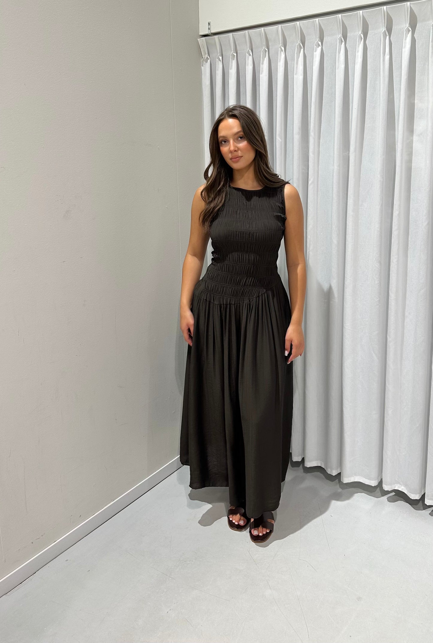 Moos dress brown