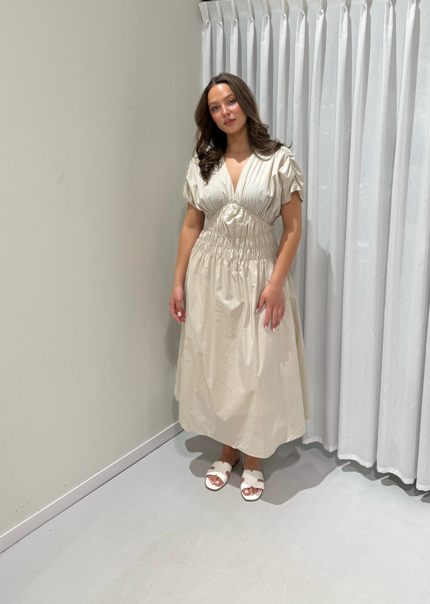 Sisi dress beige