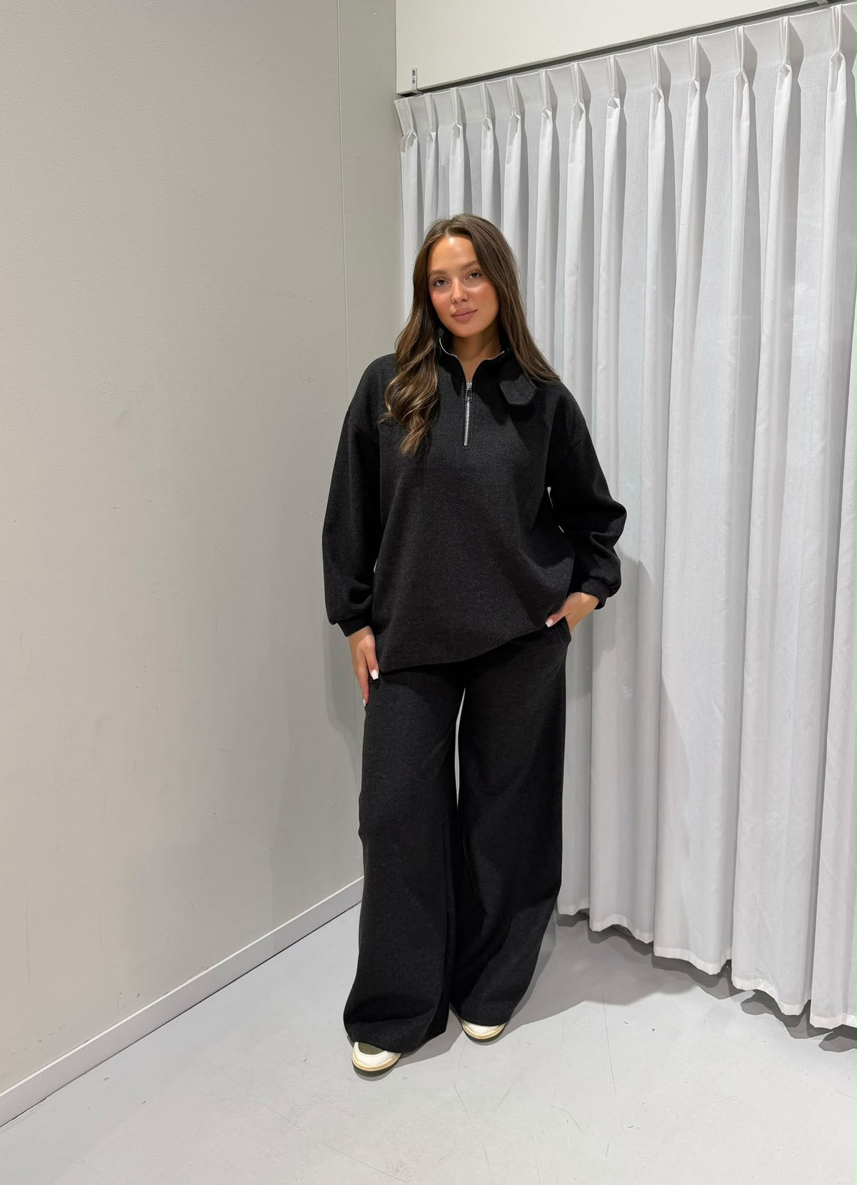 Yuri 2 piece set black