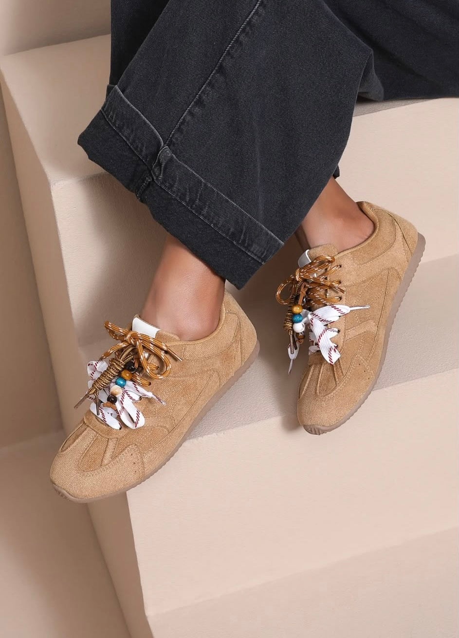 Coastline sneaker camel